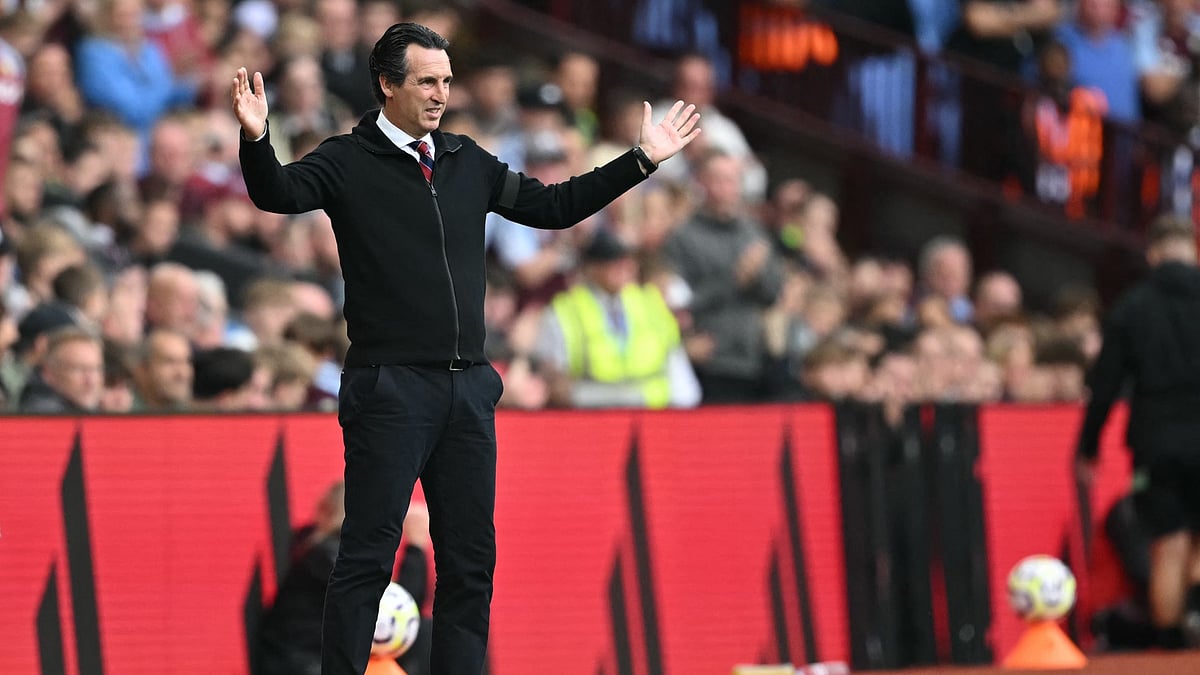 Unai Emery on the touchline at Villa Park.