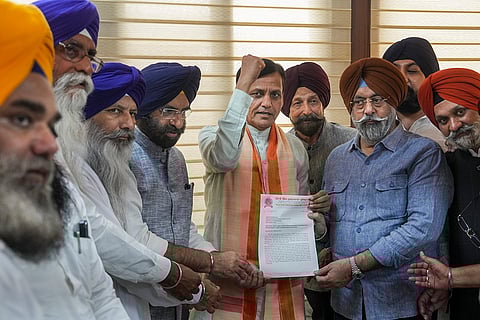 Sikh community people meet Nityanand Rai