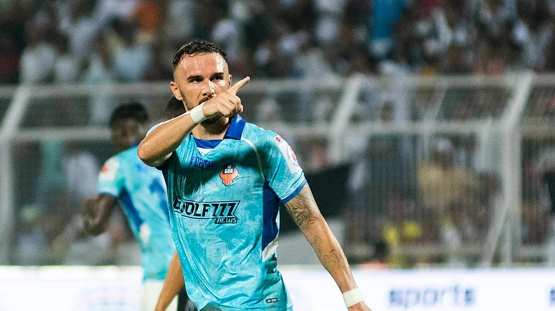 FC Goas Armando Sadiku celebrating