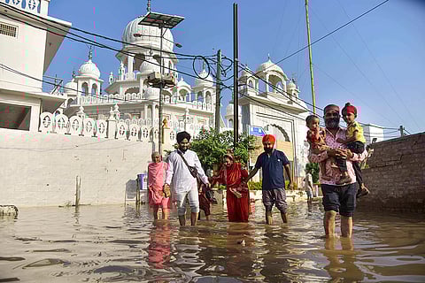 Bihar Flood: Waterlogging near Kangan Ghat Gurudwara