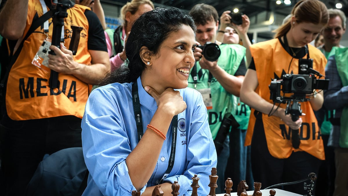 FIDE/Mark Livshitz : Harika Dronavalli beat Azerbaijan's Gunay Mammadzada in the final round of the FIDE Chess Olympiad 2024 in Budapest.