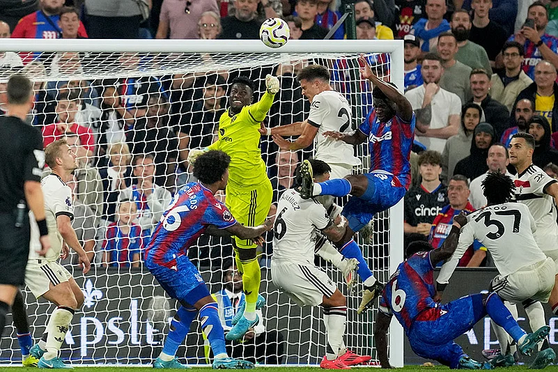 Crystal Palace vs Manchester United soccer match