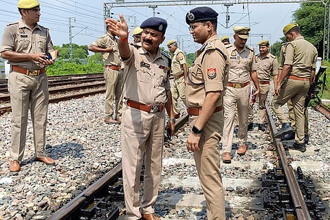 Gas cylinder found on railway track in Kanpur