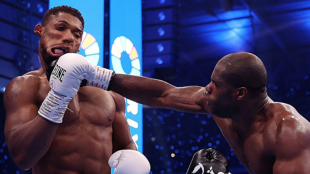 Photo: X | Michael Benson : Anthony Joshua and Daniel Dubois during the IBF Heavyweight championship match.