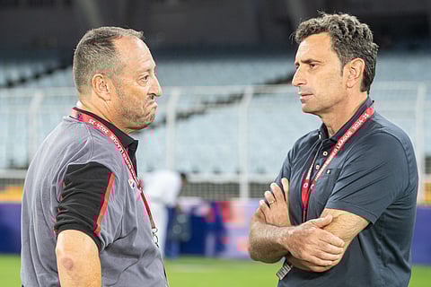 Juan Benali (NorthEast United head coach) and Jose Molina (Mohun Bagan head coach)