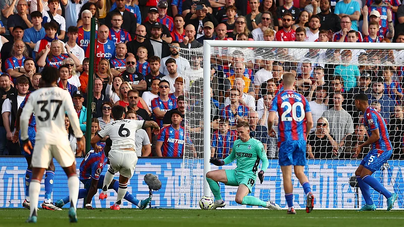 Premier-league-2024-25-football