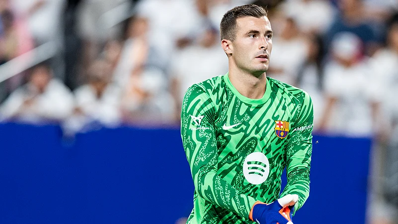 Barcelona-football-inaki-pena