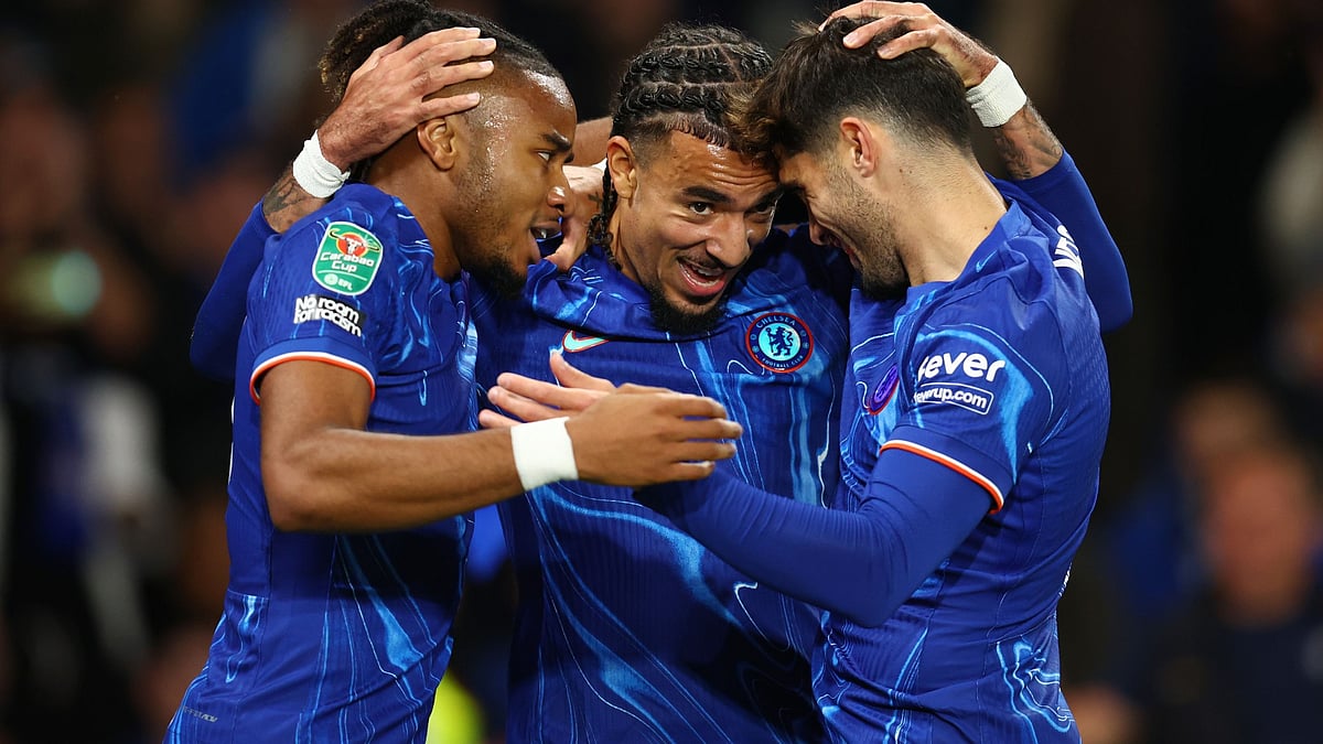 Chelsea celebrate their second goal - null