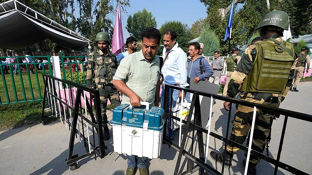 Phase 2 Voting; Omar Abdullah, Ravinder Raina And More in Fray  - | Photo: PTI