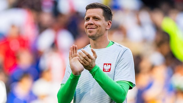 La Liga: Szczesny Believes It Would Be Disrespectful Not To Consider Barcelona Offer