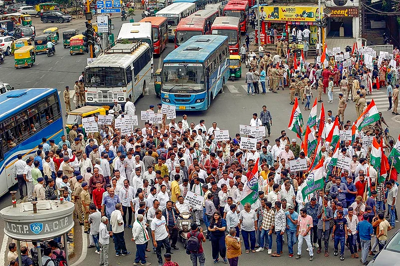 Protest over killing of 6-year old girl in Ahmedabad