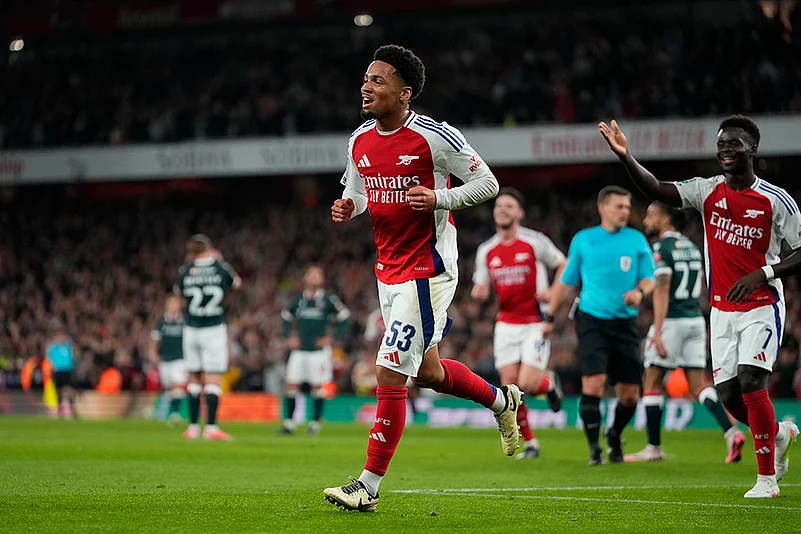 2024-25 Britain Soccer League Cup soccer, Arsenal vs Bolton Wanderers_7