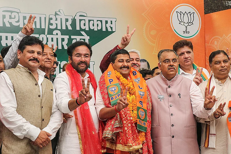 Ex CCI Jammu gen secy Gaurav Gupta joins BJP in Jammu