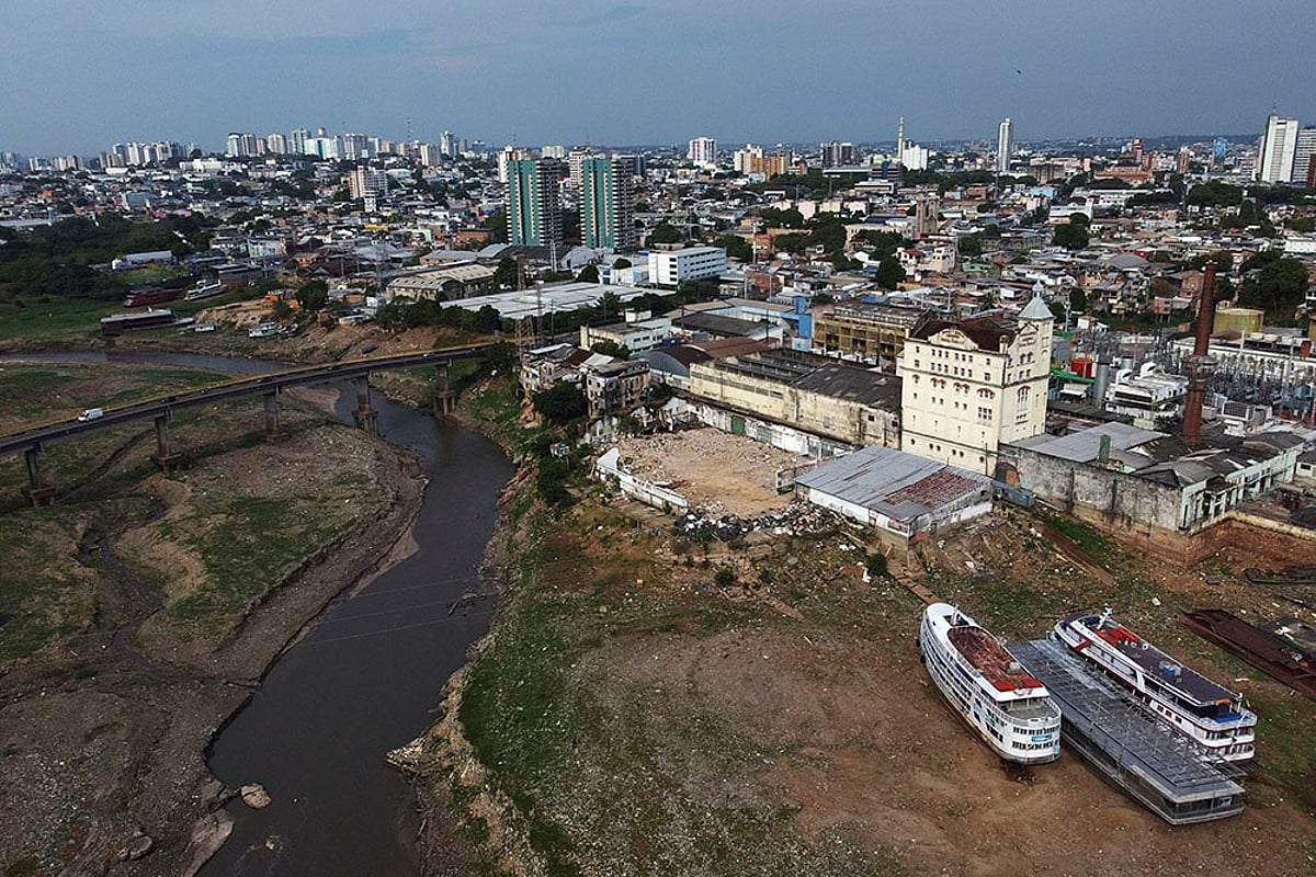 Brazil Climate Amazon Drought Negro River in Manaus_1