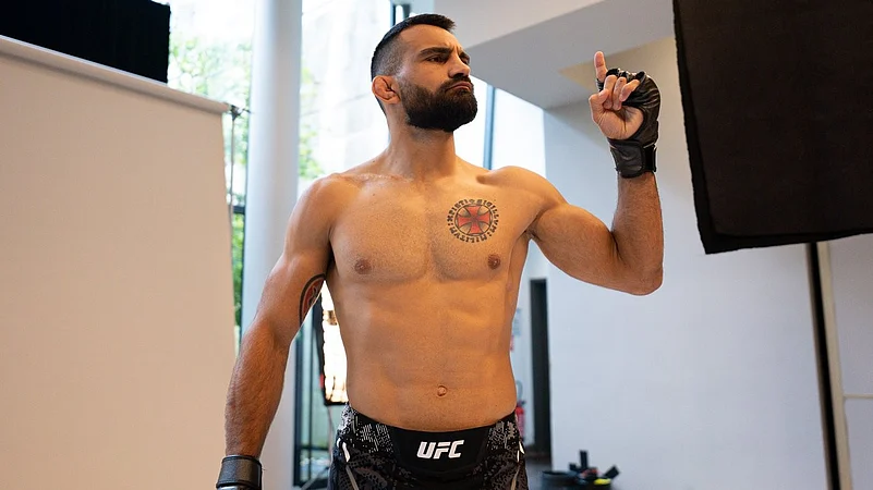 Benoit-Saint-Denis-UFC-X-Photo
