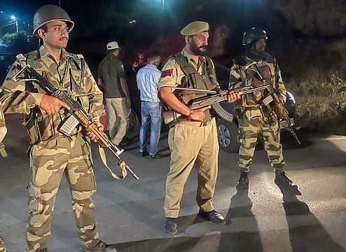 J&K Twin Encounters: Police Constable Killed In Kathua; 2 Militants Eliminated, Officers Injured In Kulgam