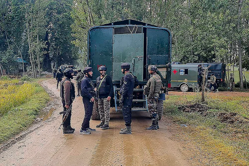 Encounter between terrorists and security forces in Kulgam district