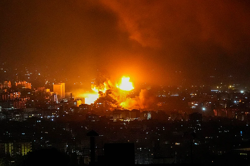 Israel Hezbollah war Israeli airstrikes in Beirut_2