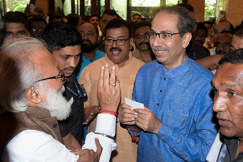 Shiv Sena (UBT) Chief Uddhav Thackeray acknowledges party workers in Nagpur