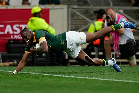 Rugby Championship: South Africa's Aphelele Fassi scores a try against Argentina