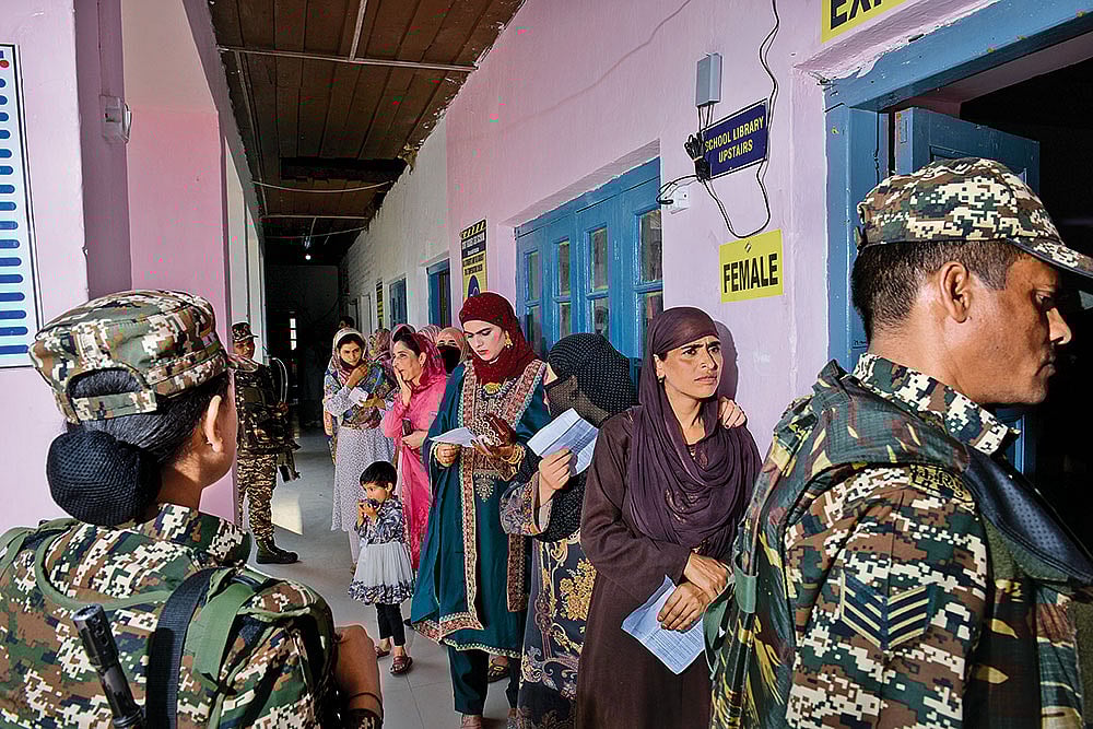 Photo: Yasir Iqbal : Back to the Ballot: Women voters cast their votes in Khansahib constituency in central Kashmir on September 25, 2024