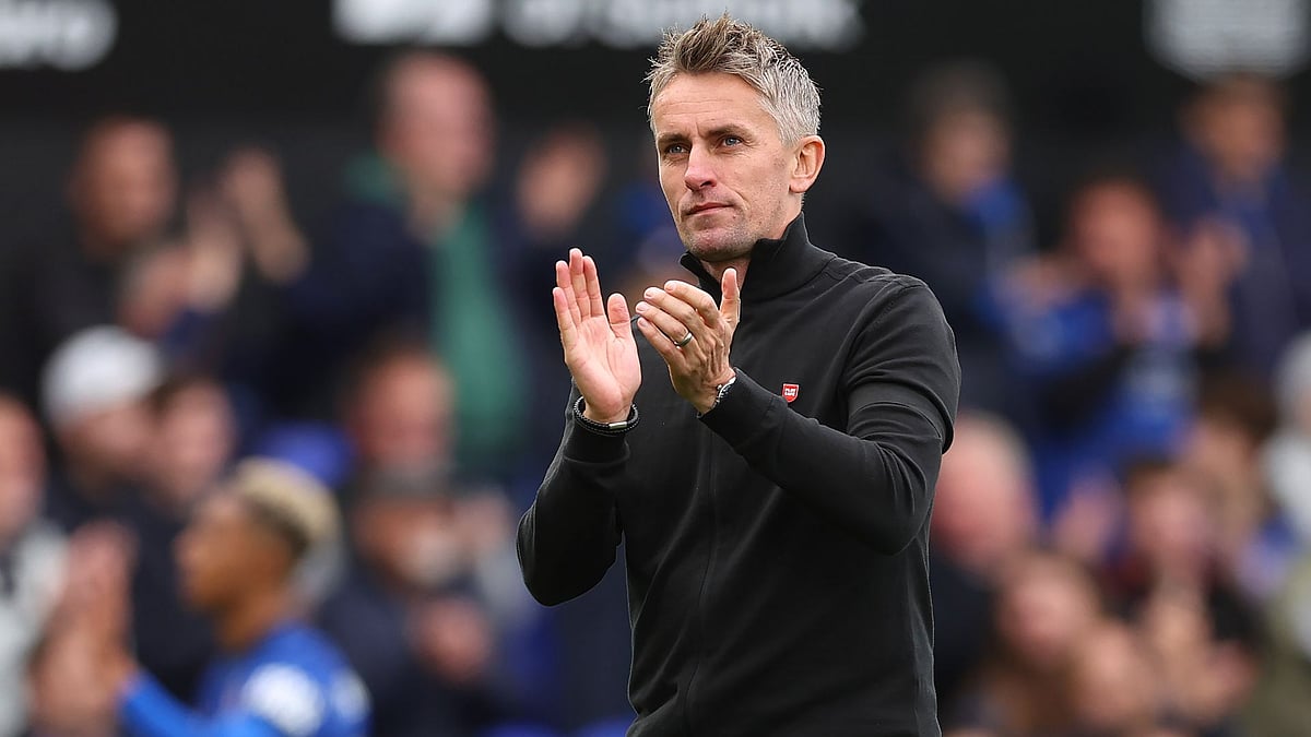 Kieran McKenna was delighted with his players against Aston Villa - null