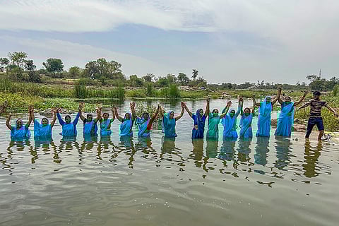 Jal Sahelis revive a river in UP's Jhansi