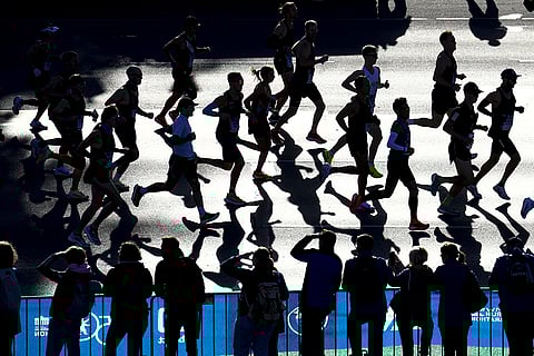 Berlin Marathon: Runners start at the Marathon