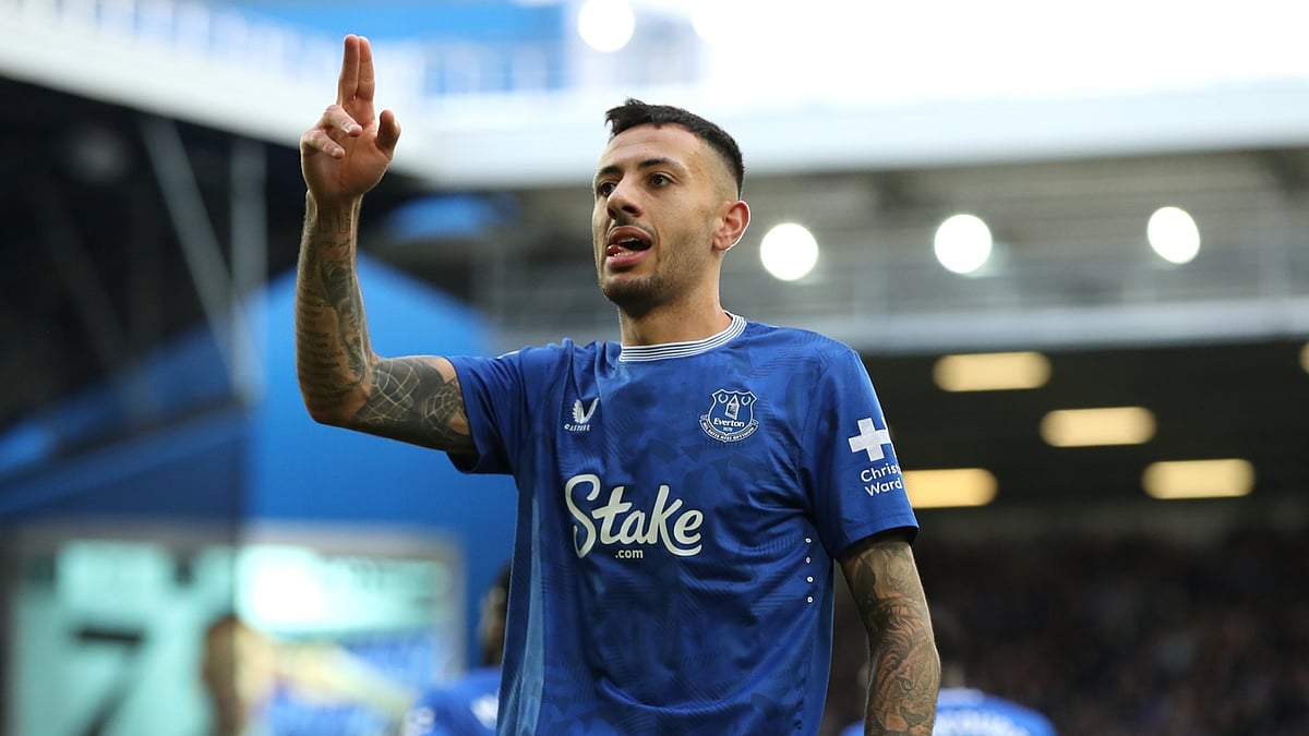 Dwight McNeil's double saw Everton beat Crystal Palace