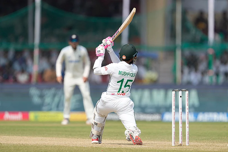 India vs Bangladesh Cricket 2nd test day 5 - Mushfiqur Rahim