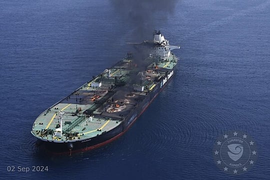 Yemen: Suspected Attack By Houthi Rebels Targets Ship In Red Sea