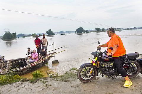 Bihar Floods: Independent MP Pappu Yadav visits a flood affected area