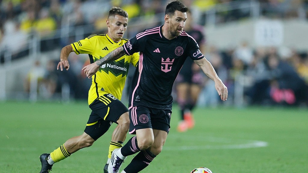 Columbus Crew's Alexandru Matan, left, chases Inter Miami's Lionel Messi during the second half of an MLS soccer match, Wednesday, Oct. 2, 2024. - AP