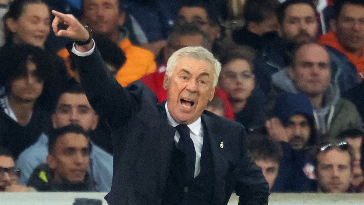 Carlo Ancelotti.  - null