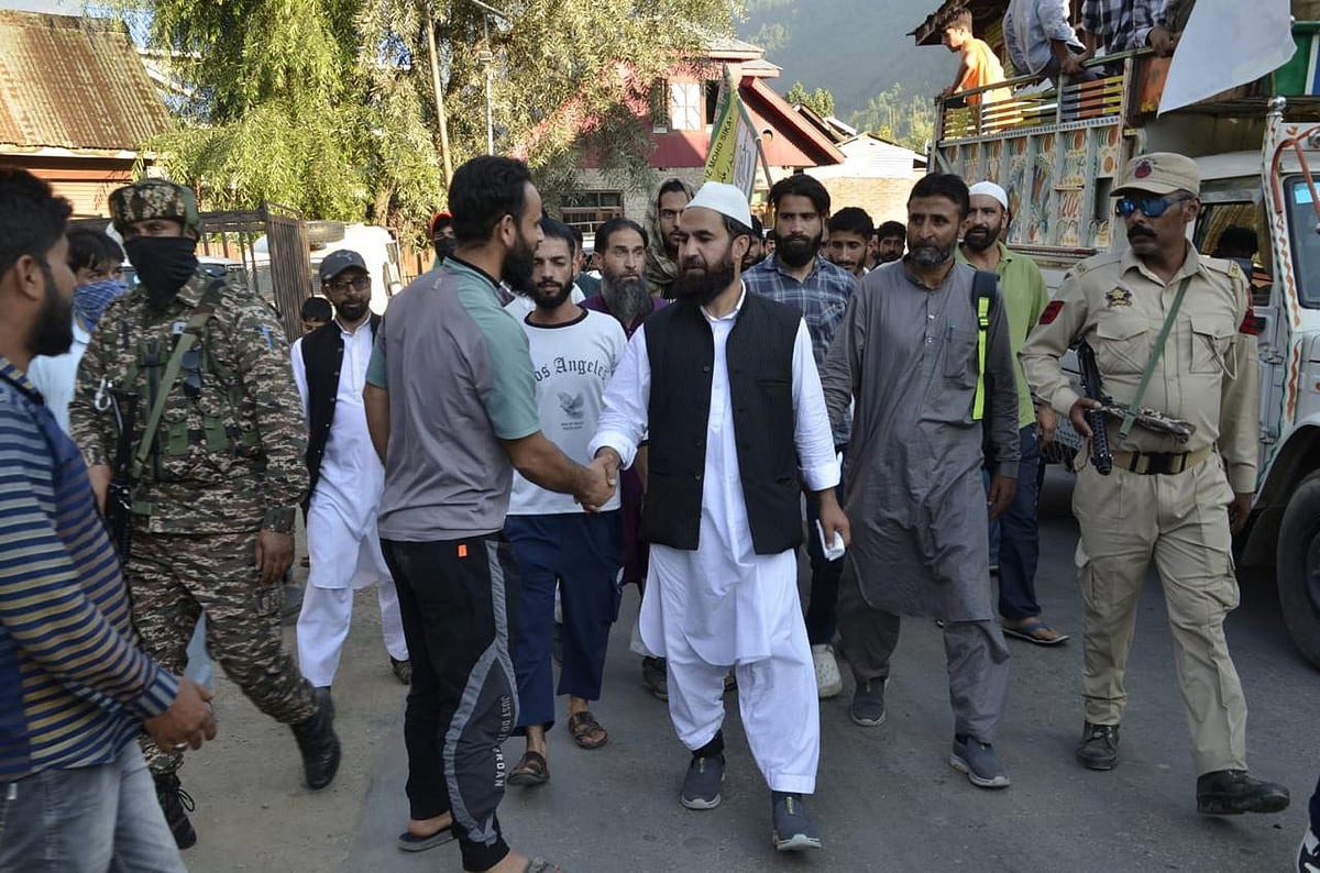 via Majid Raina for Outlook : Hafiz Mohammad Sikandar Malik 