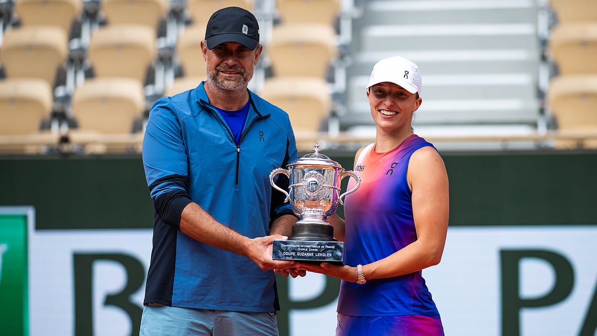 Iga Swiatek has announced she and her coach Tomasz Wiktorowski have parted ways