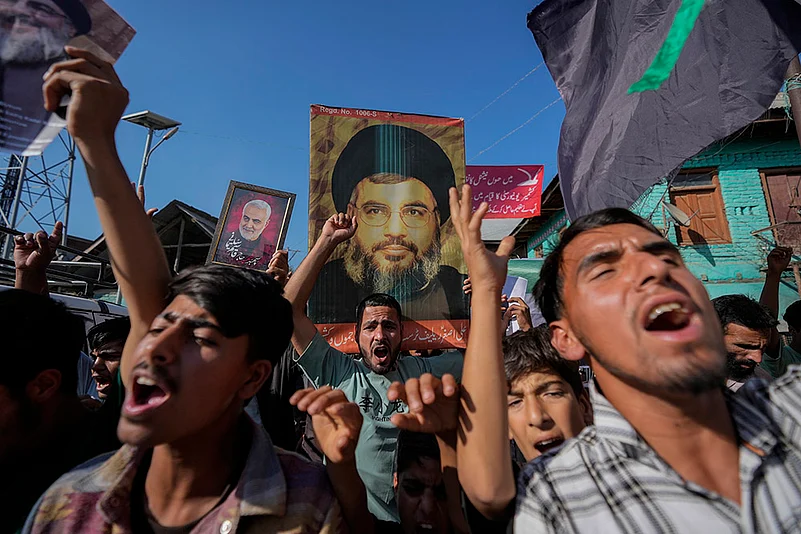 Israel Mideast Tensions Protest against Israel in Srinagar_9