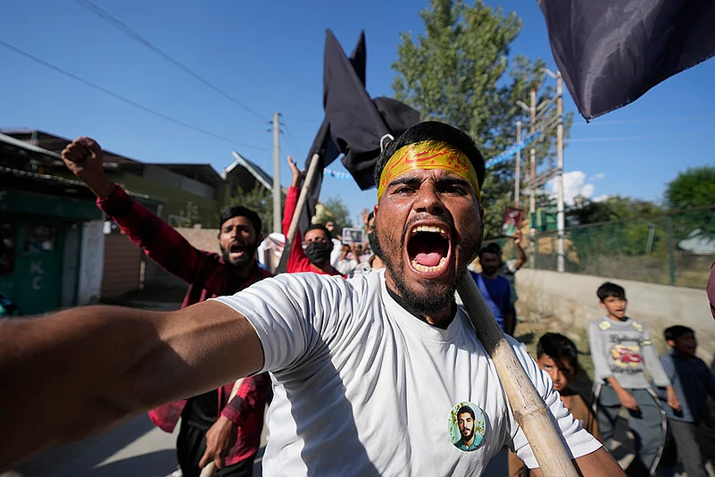 Israel Mideast Tensions Protest against Israel in Srinagar_10