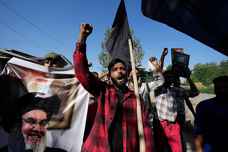 Israel Mideast Tensions Protest against Israel in Srinagar_8