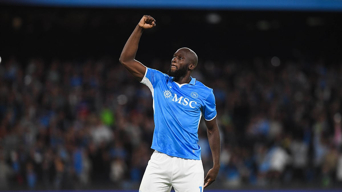 Romelu Lukaku notched a goal and two assists in Napoli's 3-1 win over Como