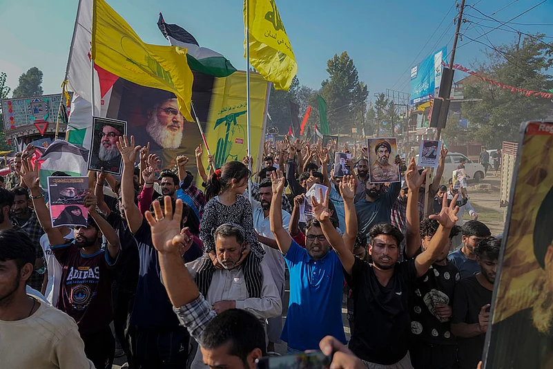 Israel Mideast Tensions Protest against Israel in Srinagar_4