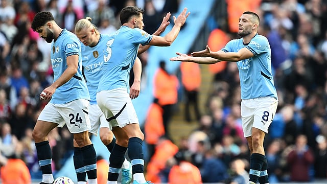Manchester City 3-2 Fulham: Kovacic's Brace Helps Premier League Champions Keep Pressure On Liverpool