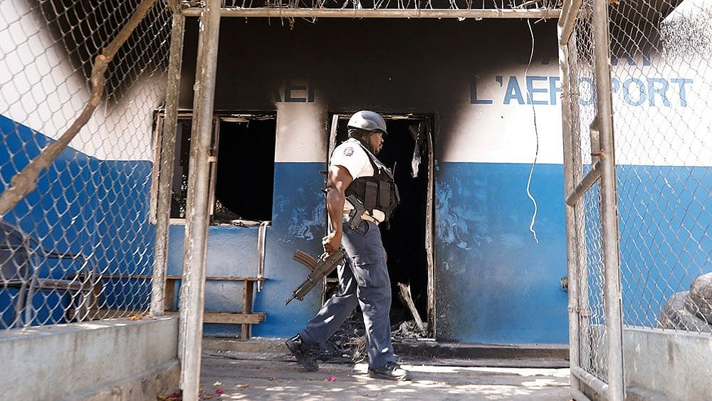 Photo: AP/Odelyn Joseph : Haiti Violence