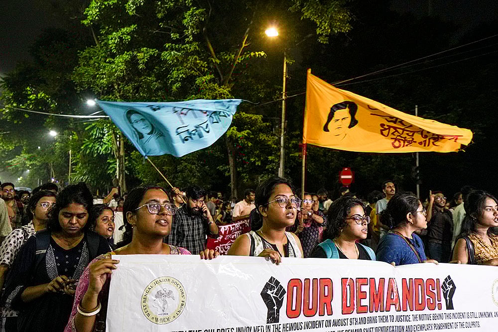 | Photo: PTI/Swapan Mahapatra : RG Kar Row: Junior doctors' protest in Kolkata