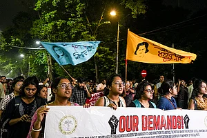 | Photo: PTI/Swapan Mahapatra : RG Kar Row: Junior doctors' protest in Kolkata