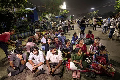 RG Kar Row: Junior doctors' sit-in protest on a road in Esplanade area