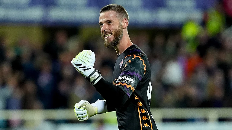 Fiorentina's David de Gea saved two penalties against Milan - null