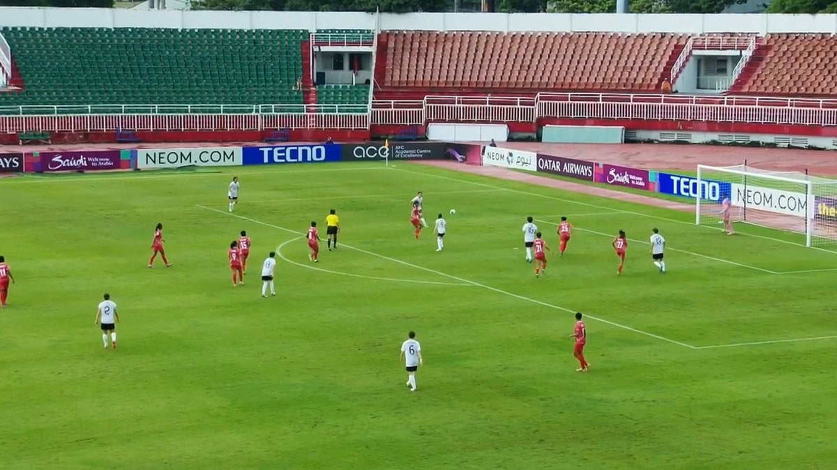 X : Urawa Red Diamonds in action against Odisha FC.