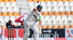 AP/Anjum Naveed : Shan Masood.