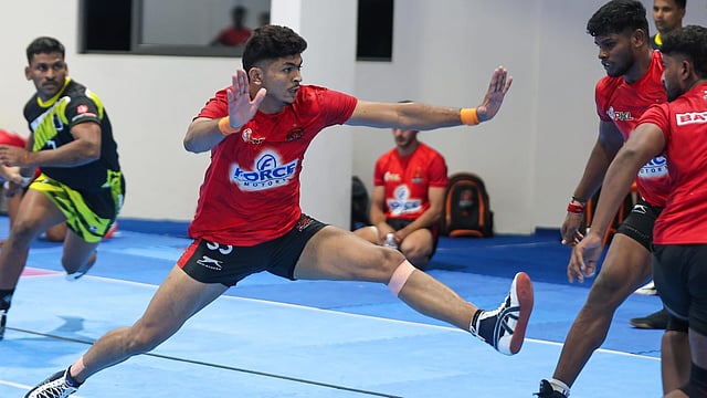Pro Kabaddi League Season 11: A Village Boy's Dream - Akash Shinde's Fight For PKL Trophy